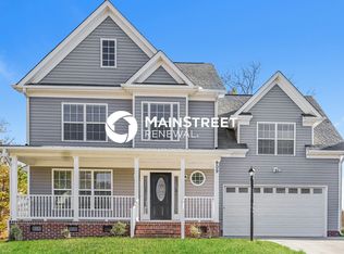 909 Houston Heights Rd, Charlotte, NC 28262