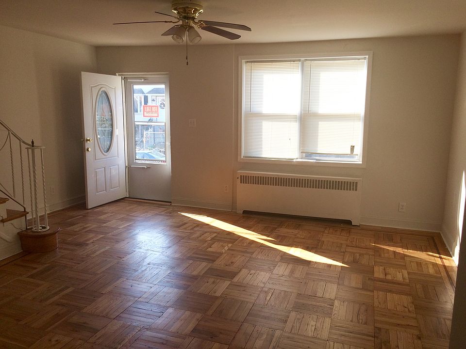 Main floor living room