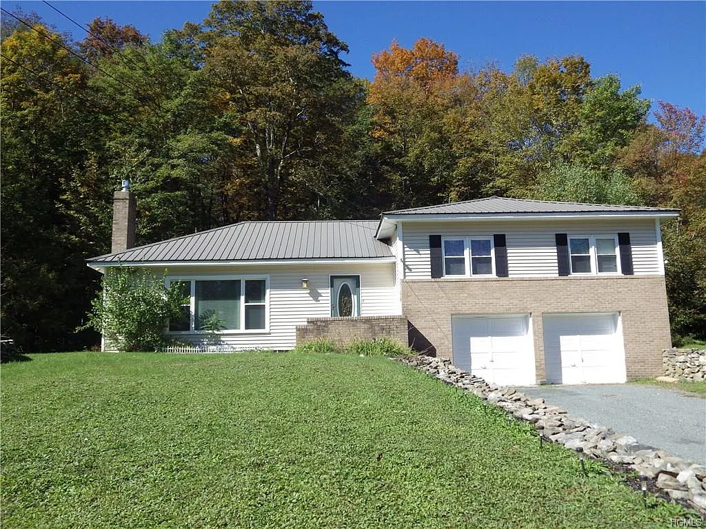 6881 State Route 42 photo 1