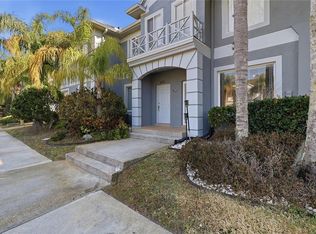 18133 Paradise Point Dr, Tampa, FL 33647