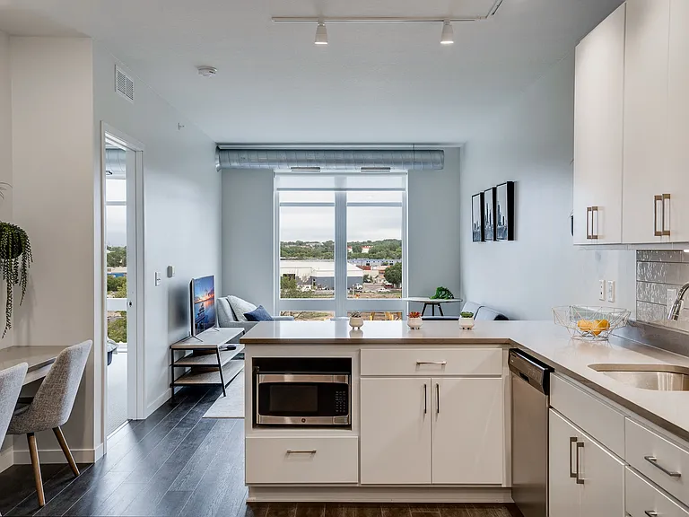 Winchell - 1 Bed / 1 Bath - 593-687 Sq.Ft.