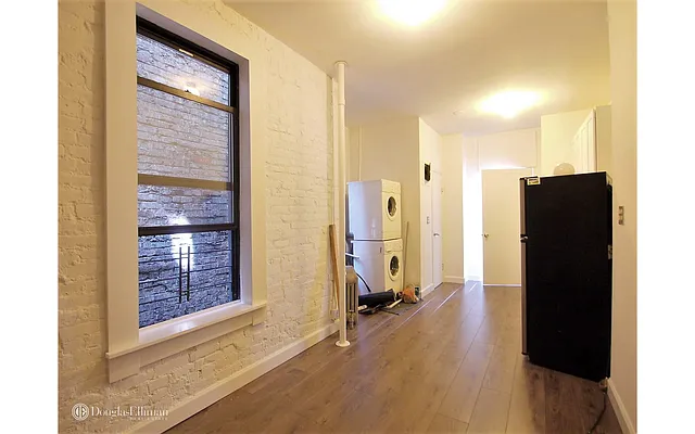 Rented by Douglas Elliman | media 39