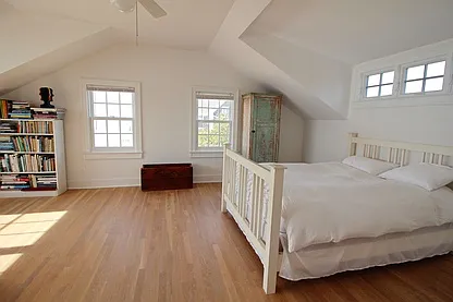 80 Peconic Ave — Photo 11