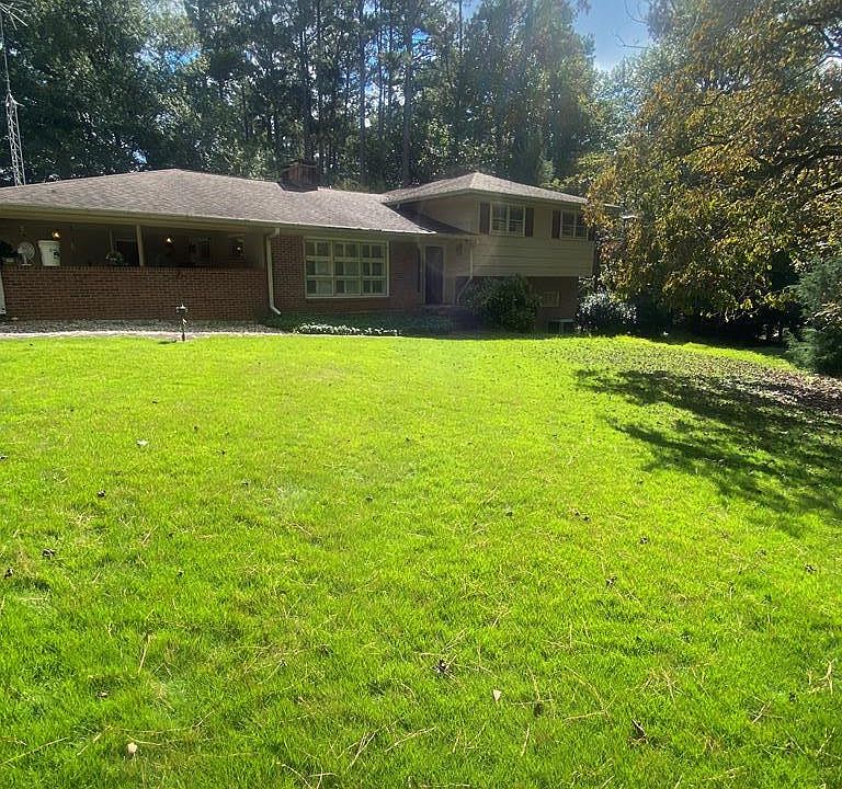 1st image of 243 N Lakeshore Dr