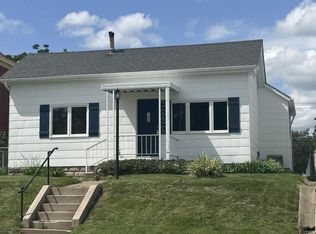 821 Adams St, Quincy, IL 62301