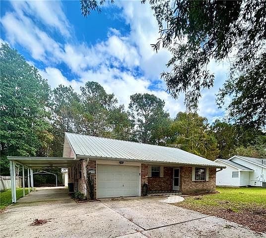 1st image of 71220 Shady Lake Dr