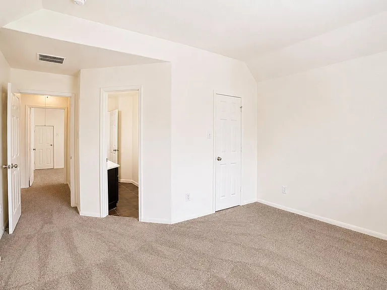 3303 Belmont River Ln — Photo 39