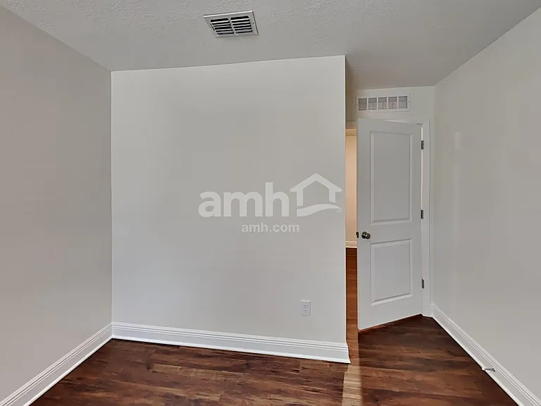 22565 Bellini Cir — Photo 29