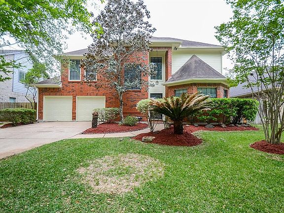 2nd image of 2522 Parkwood Ln
