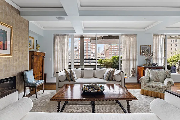 Sold by Compass | media 5