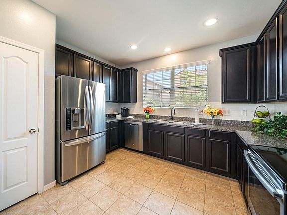 2nd image of 1056 S Annie Ln