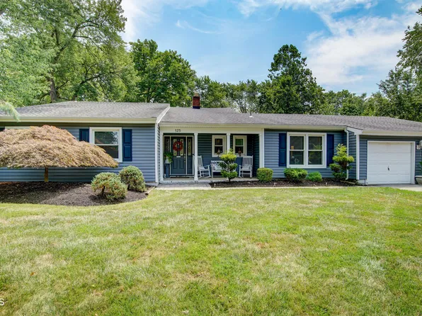 125 Sunnybrook Drive, Freehold, NJ 07728