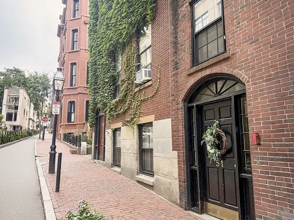51 Hancock St APT 3, Boston, MA 02114