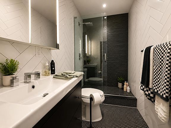 5th image of 84 Franklin St #2