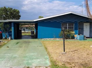 905 Bougainvillea Rd E, Lehigh Acres, FL 33936