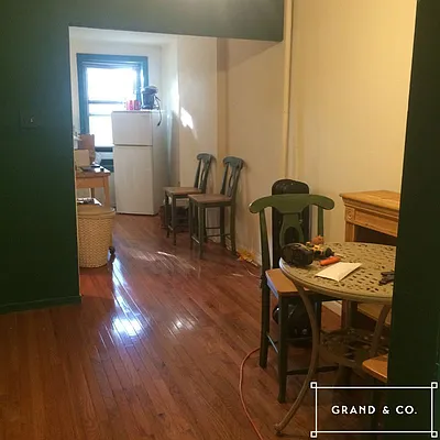 Rented by Grand & Co. | media 2