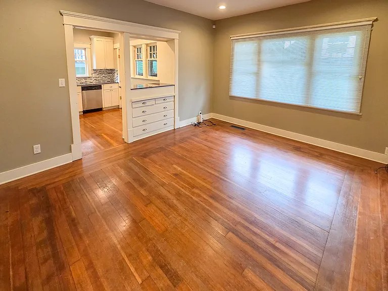 1725 Commercial St SE #1725 — Photo 5
