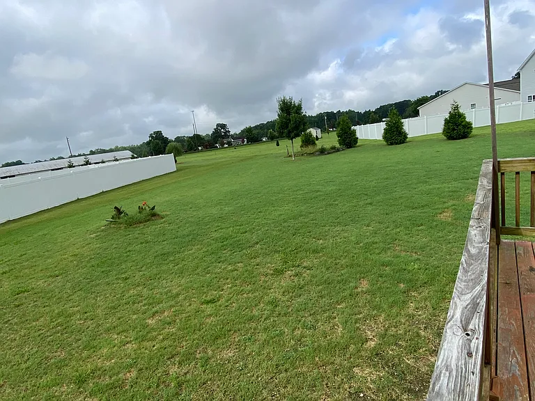 228 Monroe Fields Dr — Photo 36