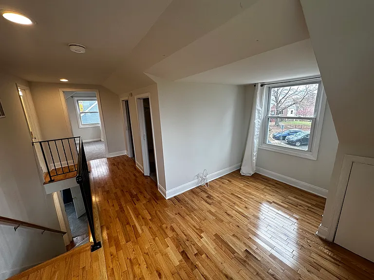 1604 Woodhill Ct — Photo 11