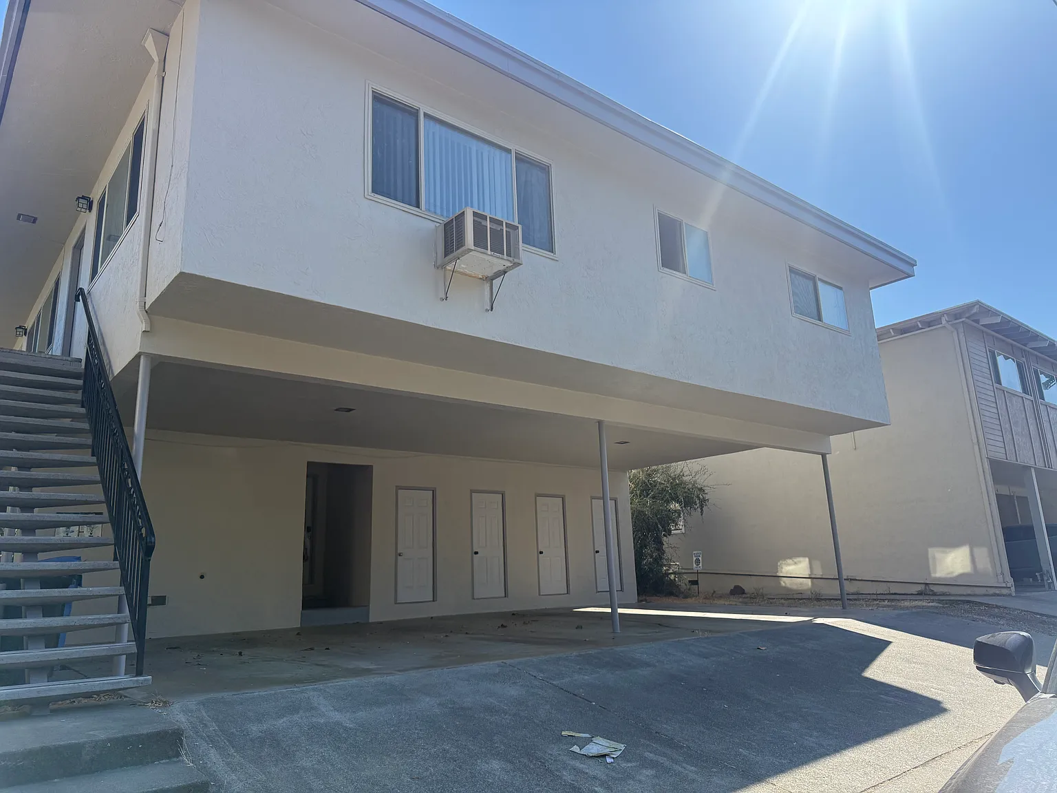 2 bed, 900 sqft, $2,650 — Photo 1