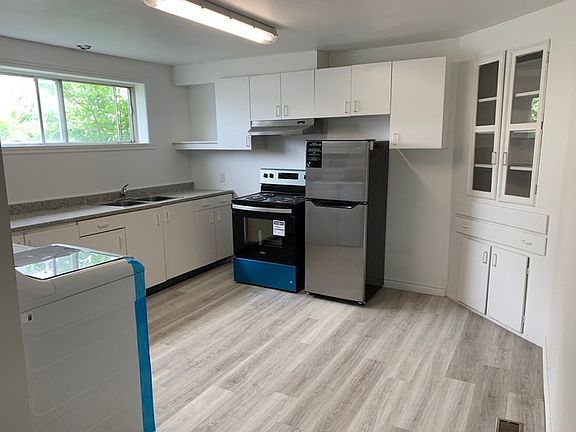 2nd image of 241 William St #4