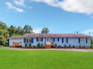 84 10th St, Matamoras, PA 18336
