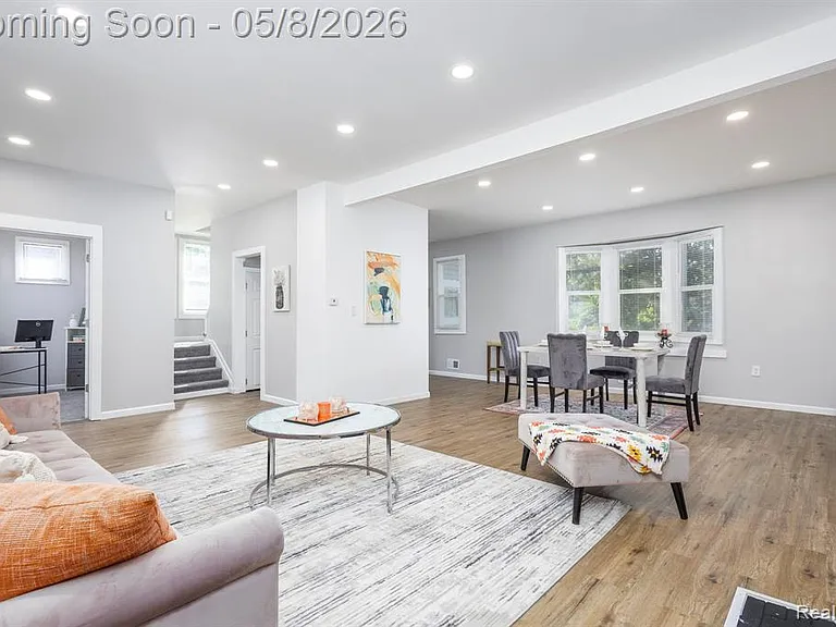120 Woodland St — Photo 23