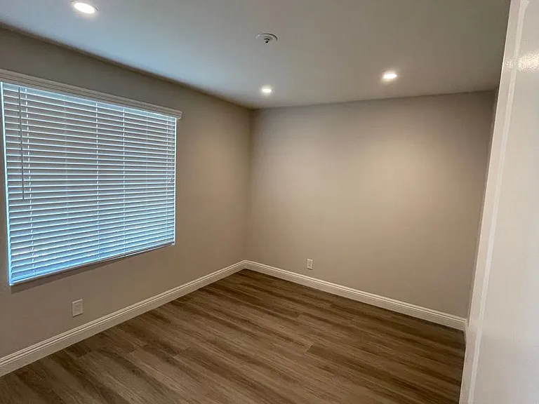 925 S Benito Ave — Photo 5