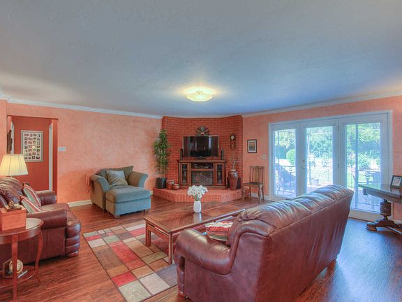 5th image of 1131 Castec Dr