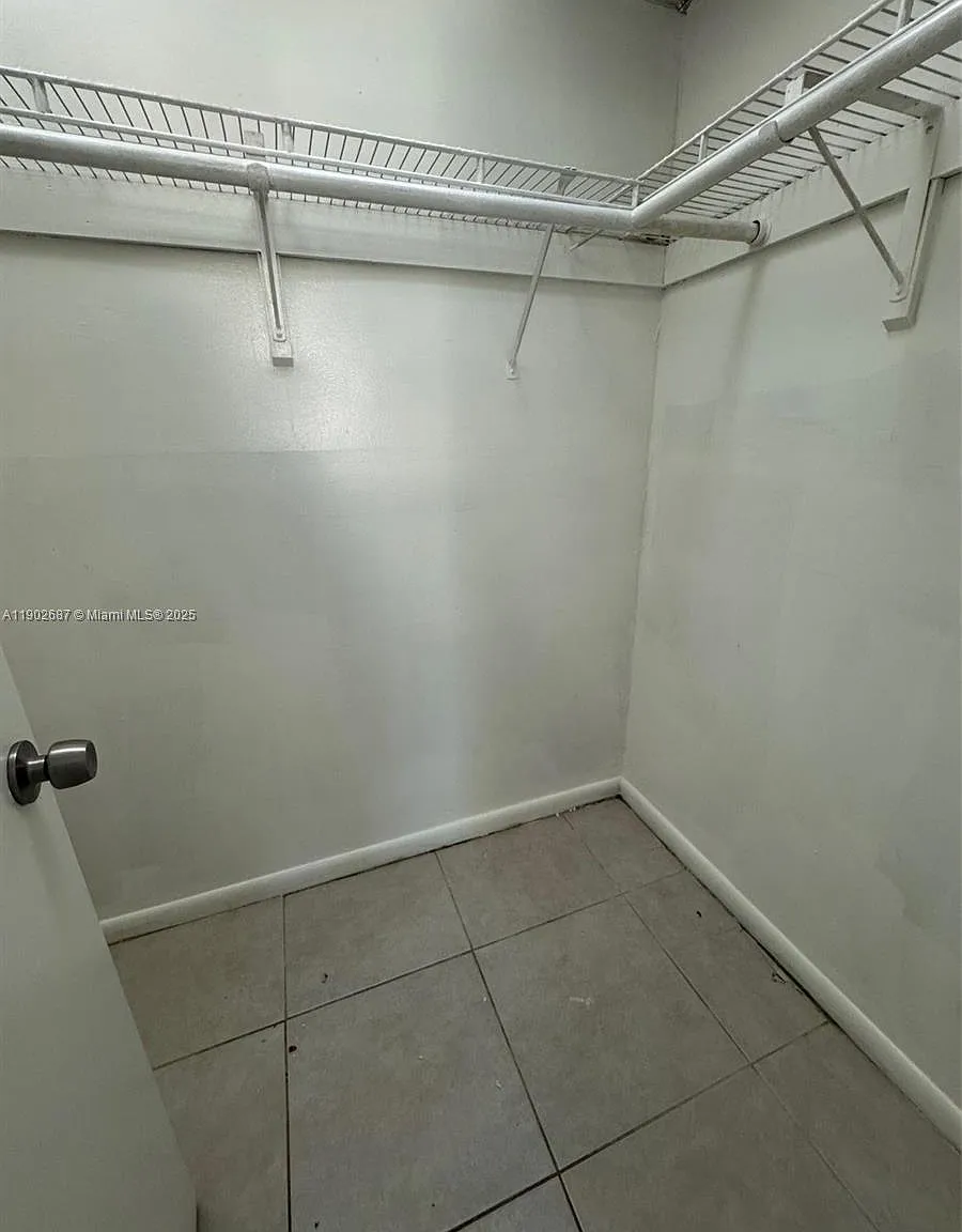 Enclave At The Park Condo — Photo 2