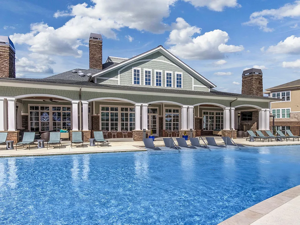 Residences at Shiloh Crossing