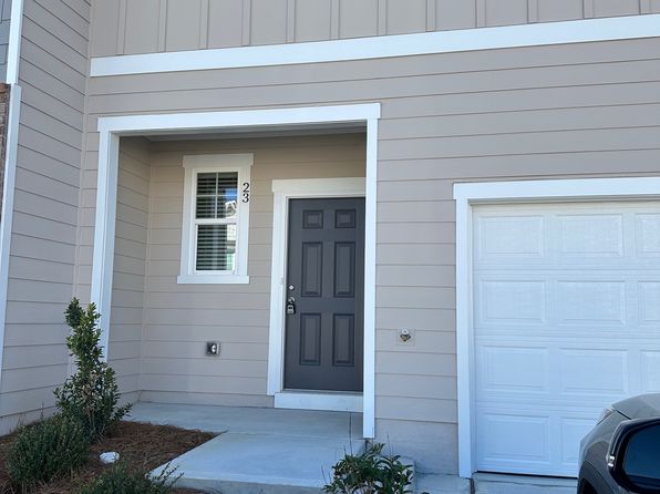 23 Padley Dr