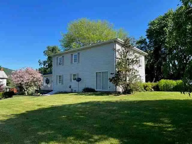 330 Old State Rd — Photo 3
