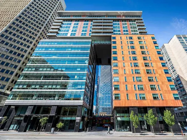 108 S 9th Ave SW #1502, Calgary, AB T2P 0S9