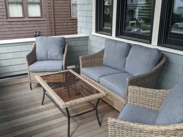 15 Kay St, Newport, RI 02840