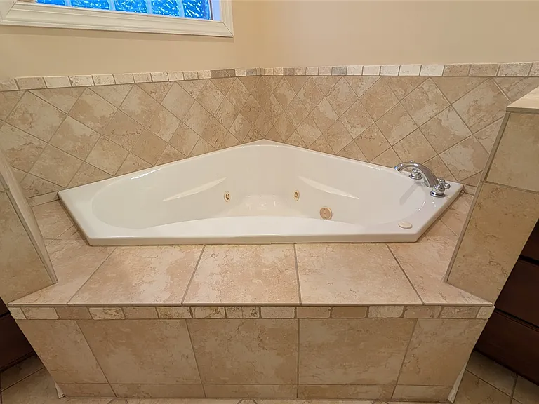 9207 Albury Ct — Photo 20
