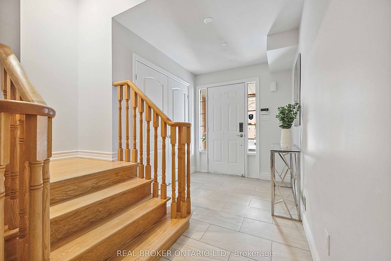 Richmond Hill Townhouse for rent - 4 Bedrooms — photo 8