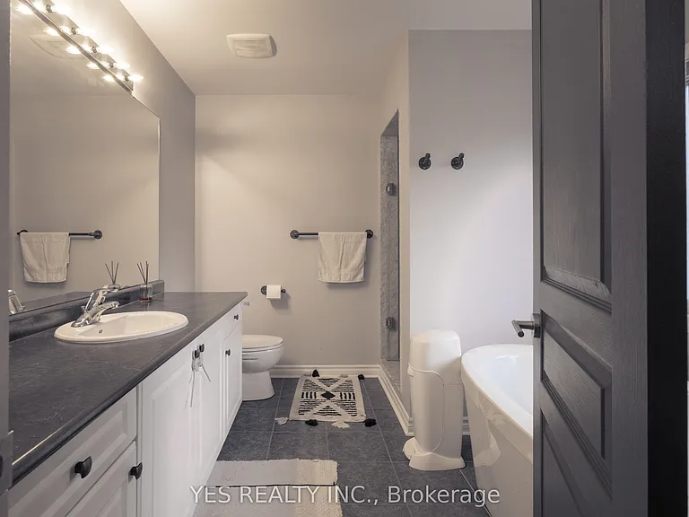 34 Newhouse Blvd — Photo 26