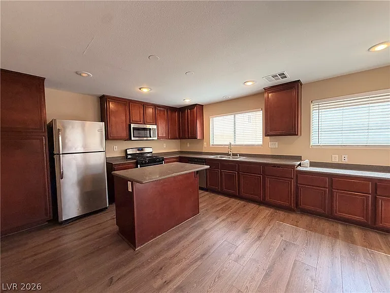 8324 Bismark Sapphire St — Photo 12