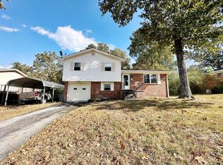 4014 E Freedom Cir, Ooltewah, TN 37363