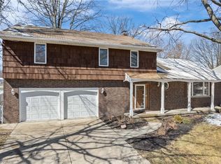 20684 Chestnut Dr, Strongsville, OH