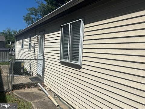 5th image of 244 Cedarcroft Ave