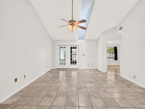 5th image of 7797 NE 20TH COURT