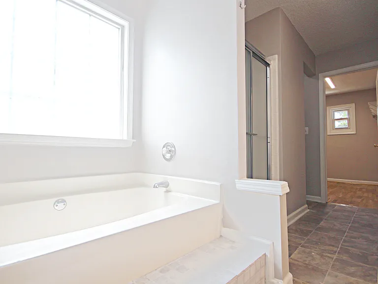 401 Bottesford Dr NW — Photo 24