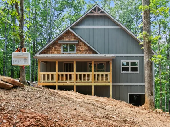 560 Gunite Cir, Ellijay, GA 30540
