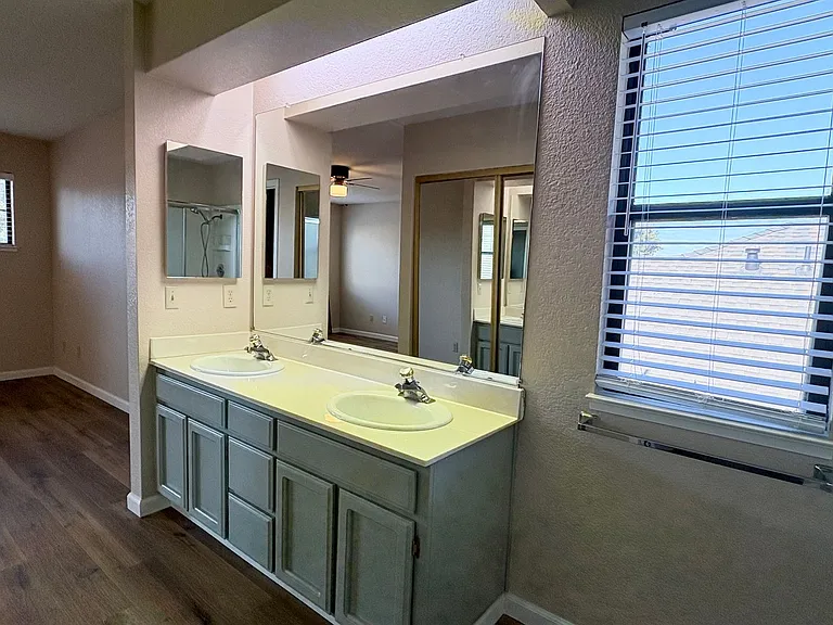 720 Winding Creek Ter — Photo 13