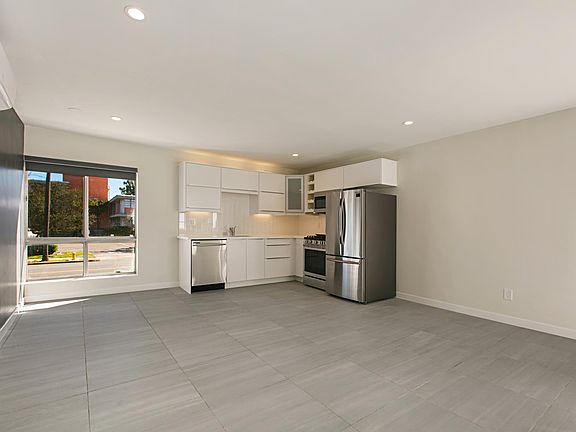 5th image of 4204 Campus Ave