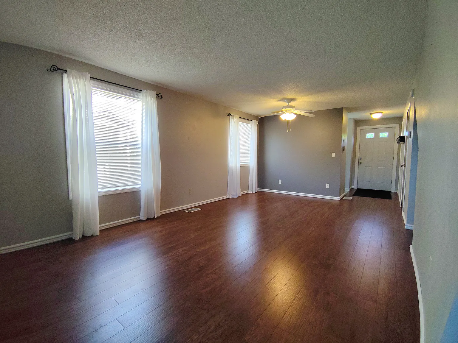 3305 Vittoria Way — Photo 3