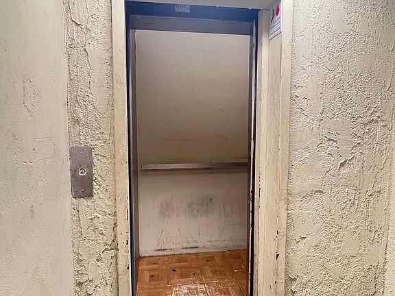 4th image of 2614 Griffin Ave APT 18