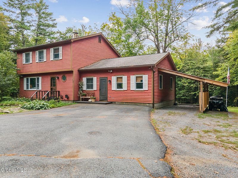 5th image of 46 S Trout Lake Road